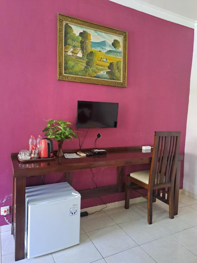 Lovina Beach Hotel Екстериор снимка