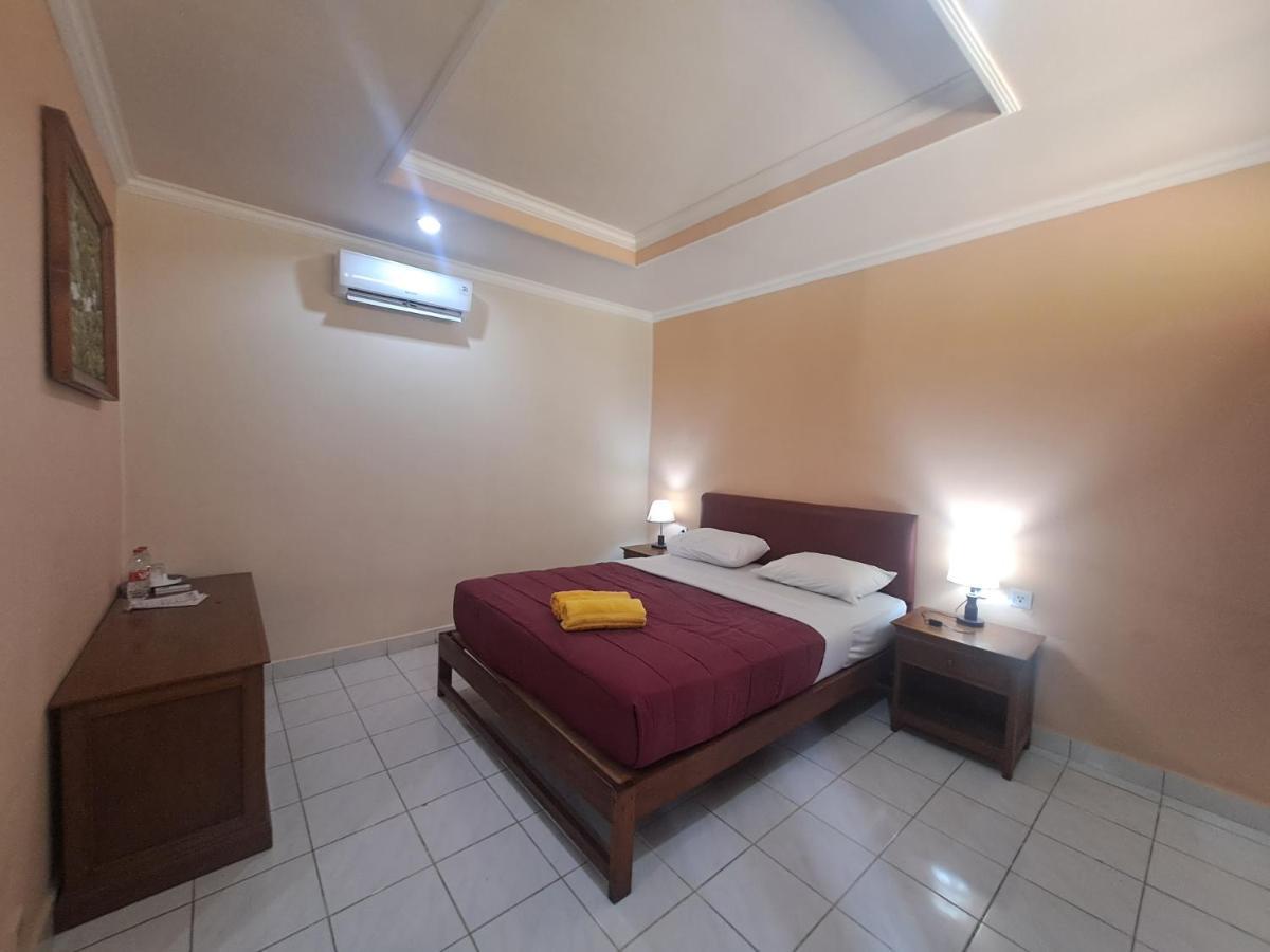 Lovina Beach Hotel Екстериор снимка