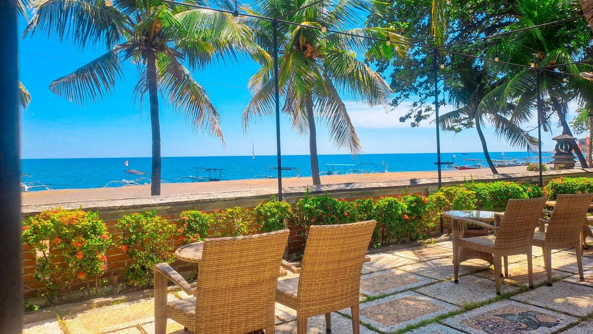 Lovina Beach Hotel Екстериор снимка