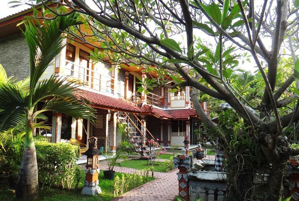 Lovina Beach Hotel Екстериор снимка